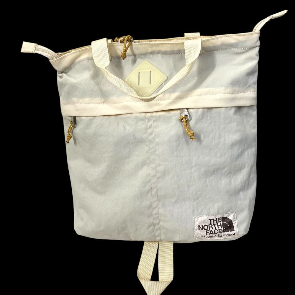 THE NORTH FACE  Ecru Berkeley Tote Pack Bag  6'' x 12'' x 14'Zip Close